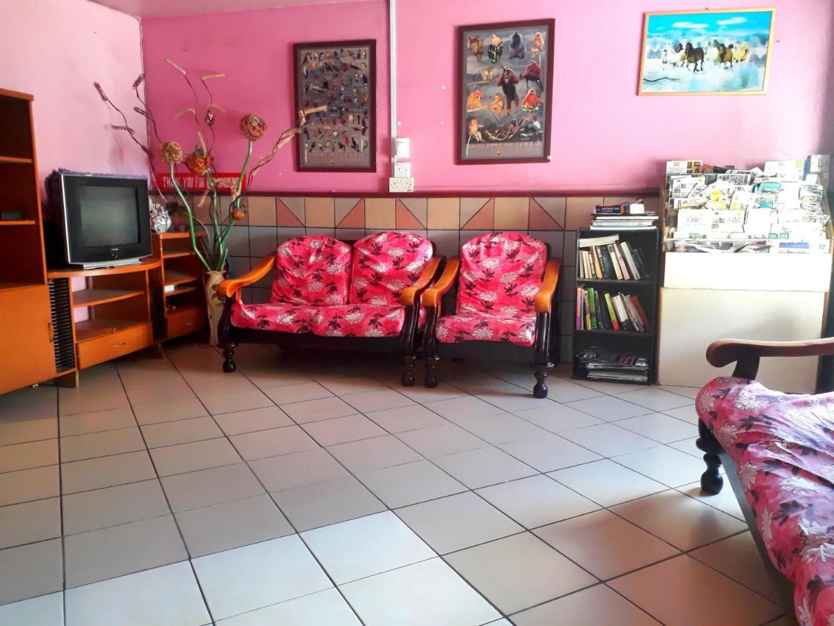 Rose Guesthouse Сандакан Екстериор снимка